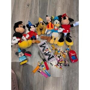 Lot Of 26 Figures,  Disney Plush Huge Lot. 1990s Duplo